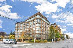 800 Spadina RD #404, Toronto C03, ON M5P 3N2