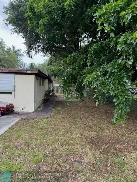 Dania Beach, FL 33312,5221 SW 28th Ave