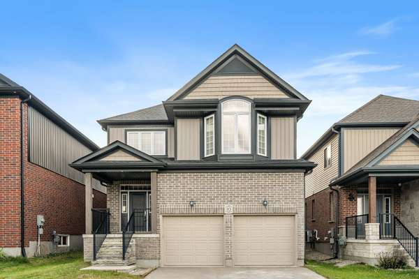 10 Marianne Dorn TRL,  Kitchener,  ON N2R 0H4