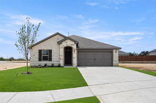 1917 Cheyenne Drive, Cleburne, TX 76033