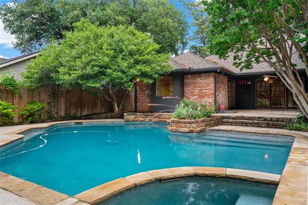 10106 Deermont Trail,  Dallas,  TX 75243