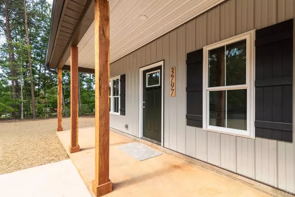 Gladys, VA 24554,3797 Long Island RD