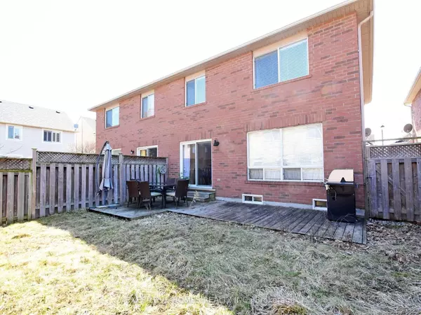 Milton, ON L9T 6H4,1058 Bowring CRES