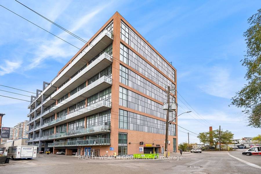 5 Hanna AVE #429, Toronto C01, ON M6K 1X6