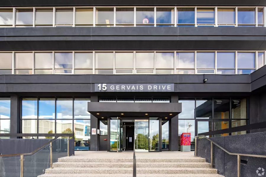 15 Gervais DR #300, Toronto C13, ON M3C 1Y8