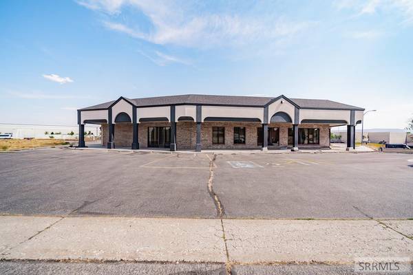 2225 Teton Plaza, Idaho Falls, ID 83404