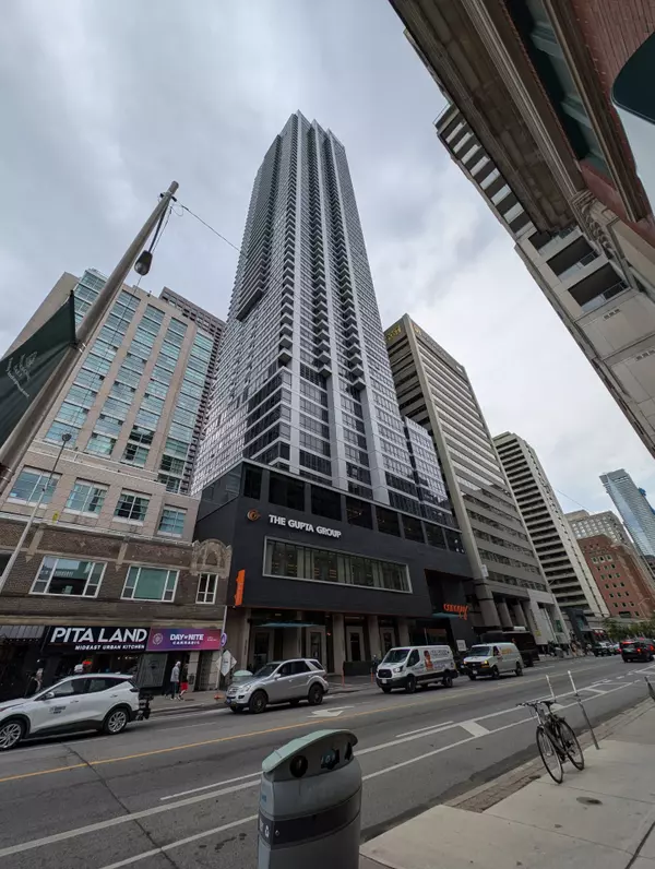 395 BLOOR ST E N/A #1712, Toronto C08, ON M4W 0B4