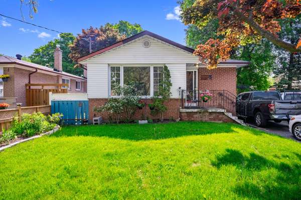 3 Shoreview DR, Toronto E10, ON M1E 3R1