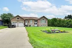 11 Club CT, Wasaga Beach, ON L9Z 1J8