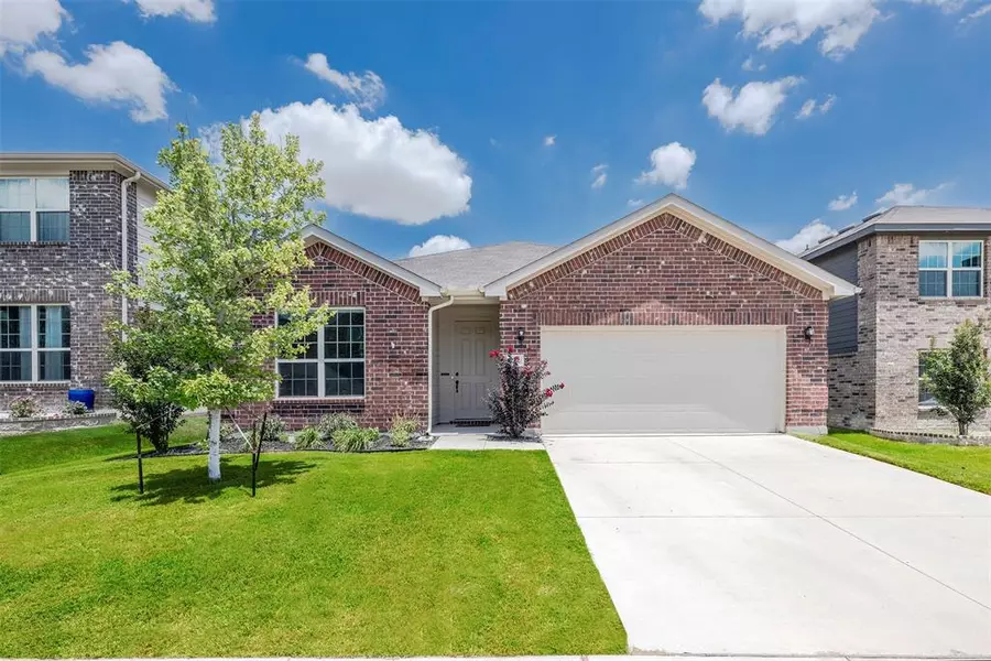 6212 Outrigger Road, Fort Worth, TX 76179