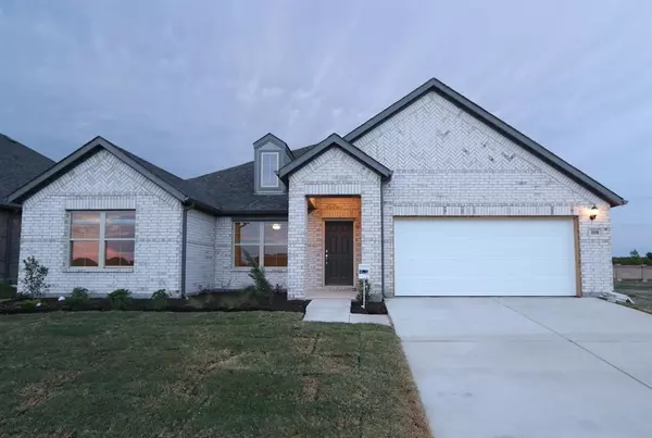 108 Hudson Lane, Justin, TX 76247