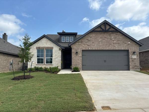 3527 Austin Street, Gainesville, TX 76240