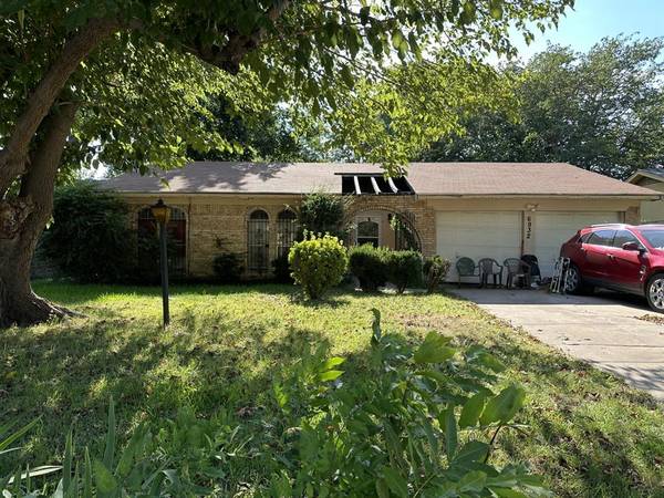 6932 Maryhill Road,  Forest Hill,  TX 76140