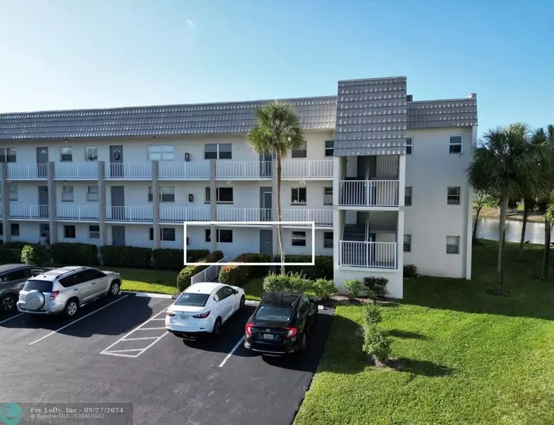 8130 Sunrise Lakes Blvd  #111, Sunrise, FL 33322