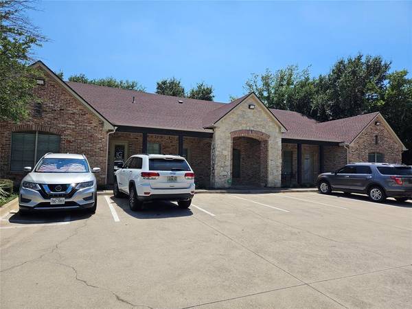 1858 Keller Parkway, Keller, TX 76248