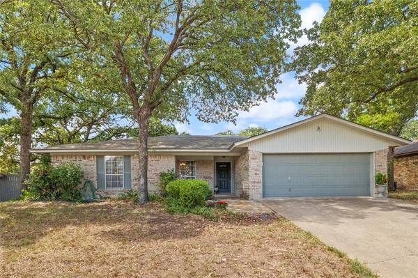 4326 Rockwood Trail,  Arlington,  TX 76016