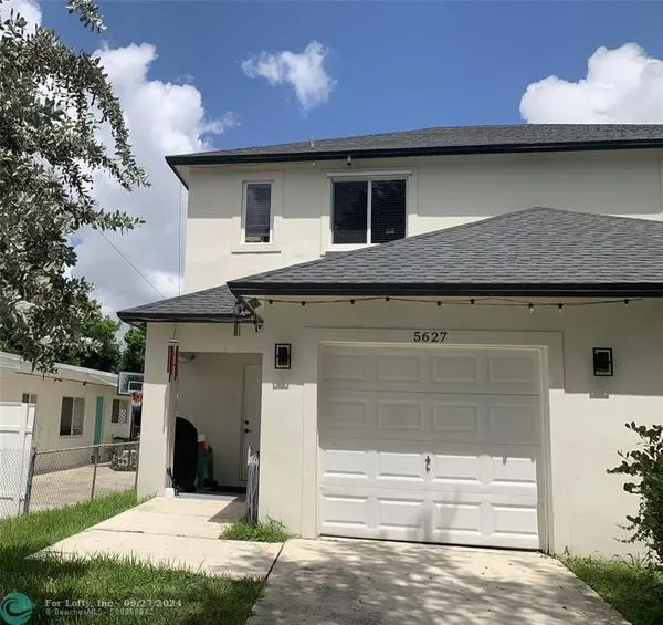 5627 Pierce St, Hollywood, FL 33021