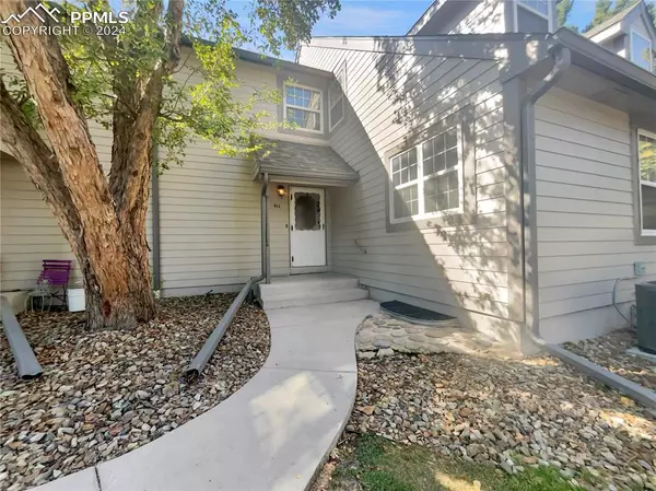 412 Cobblestone DR, Colorado Springs, CO 80906