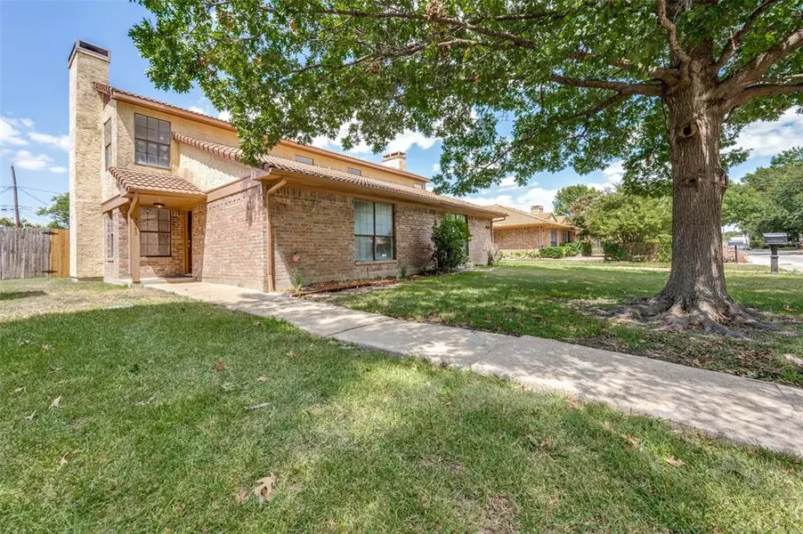 3045 Modella Avenue, Dallas, TX 75229