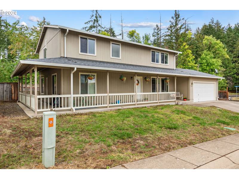 2110 BUTTERCUP LOOP, Cottage Grove, OR 97424