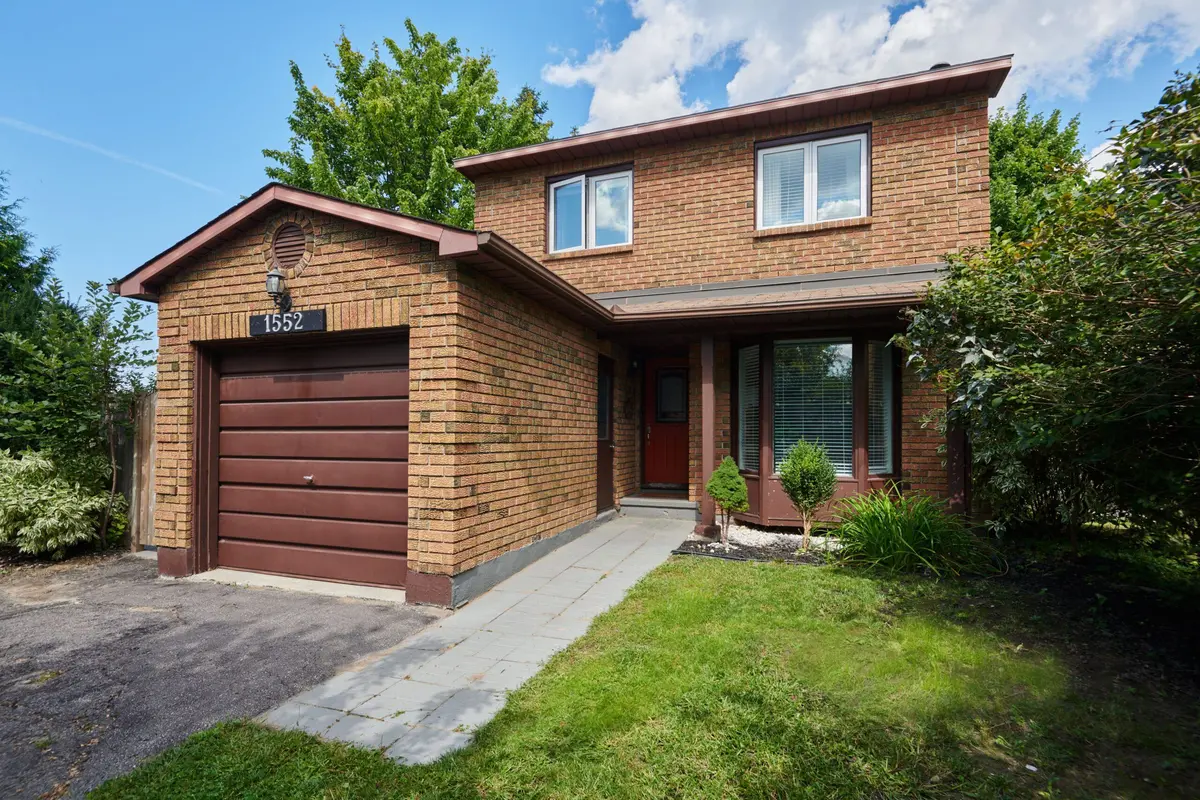 Ottawa, ON K1E 3J2,1552 Bourcier DR