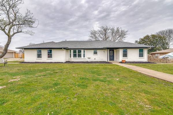 125 Villa Park Drive, Highland Village, TX 75077