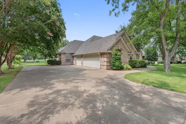 Granbury, TX 76049,5602 Equestrian Court