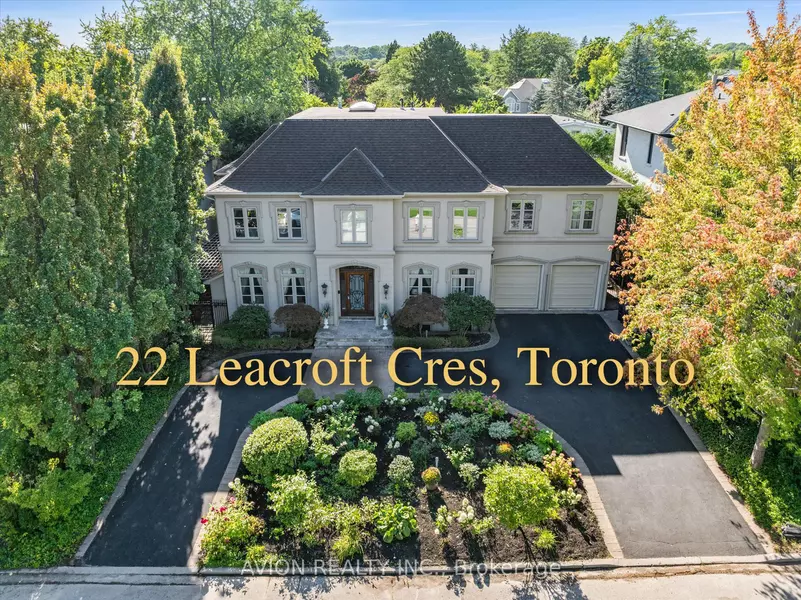 22 Leacroft CRES, Toronto C13, ON M3B 2G6