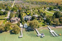 284 Duclos Point RD, Georgina, ON L0E 1N0