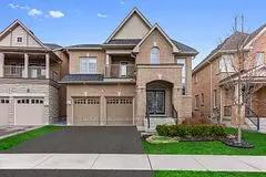 Oshawa, ON L1L 0L9,2397 Dress Circle CRES E