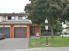 Brampton, ON L6V 3N1,120 Collins CRES W #119