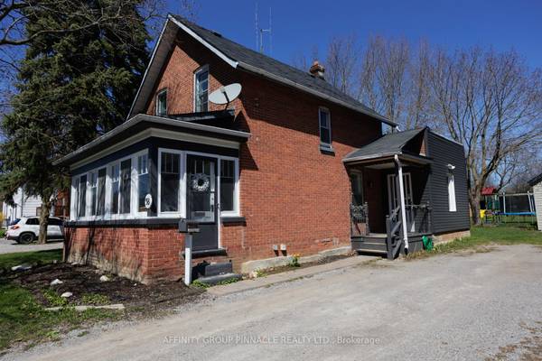 Kawartha Lakes, ON K9V 1R3,38 St Patrick ST