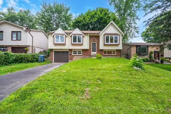 15 Woodridge DR, Guelph, ON N1H 7E3