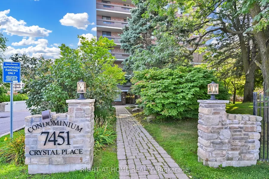 7451 YONGE ST E #201, Markham, ON L3T 2B4