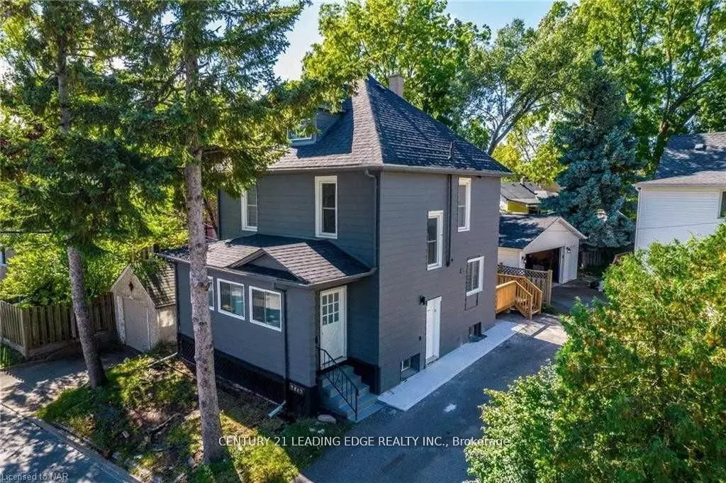 Niagara Falls, ON L2E 3Z4,5595 WESLEY PL