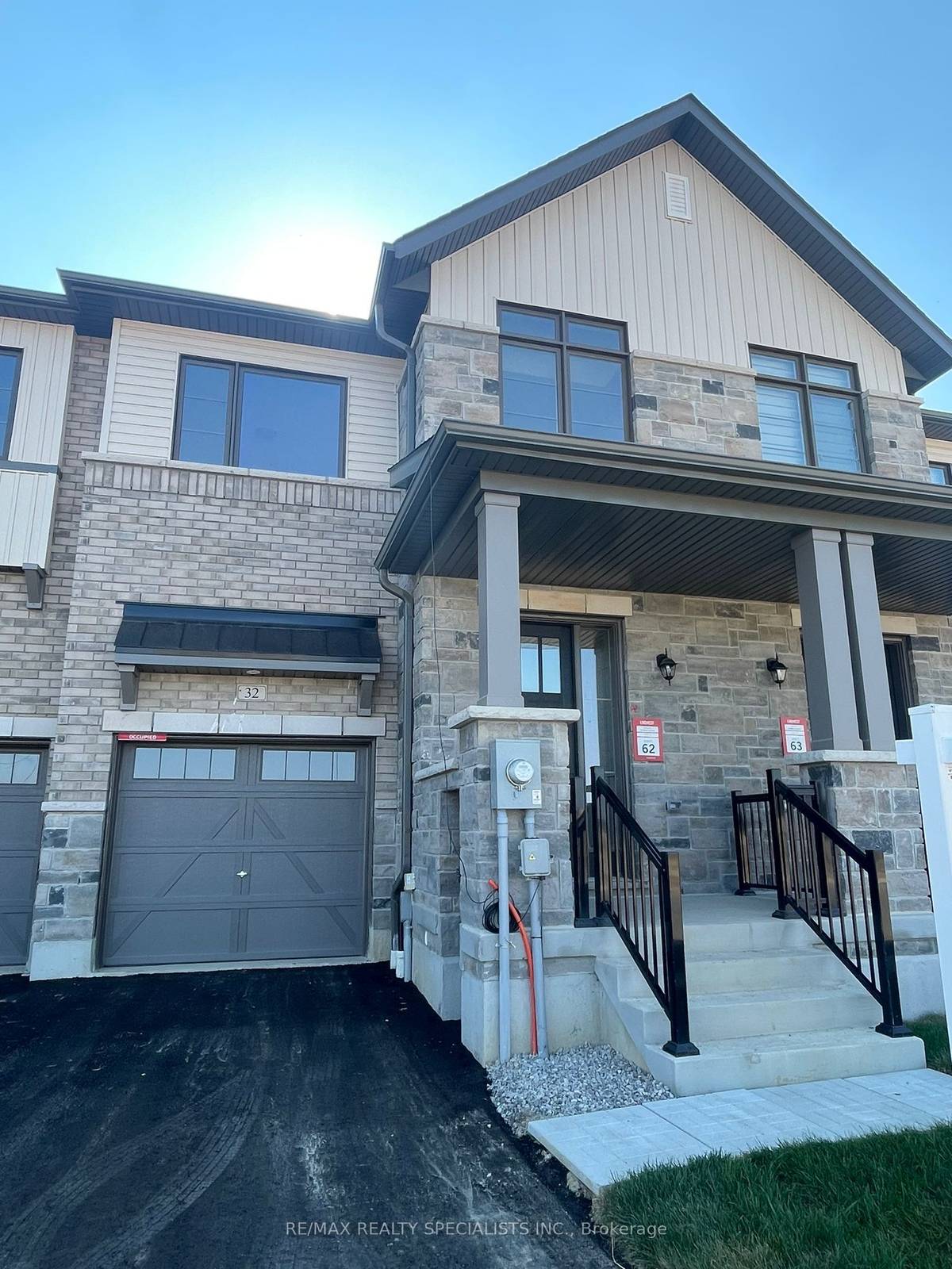 Brantford, ON N3T 0X3,32 Molnar CRES