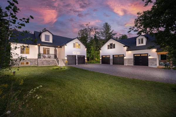 877 Pine AVE, Innisfil, ON L0L 1W0