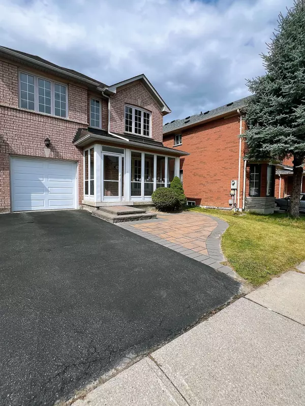 203 Silver Linden DR, Richmond Hill, ON L4B 4G6