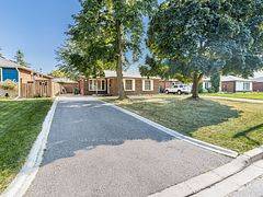 40 Devonshire DR, Brampton, ON L6T 3G3