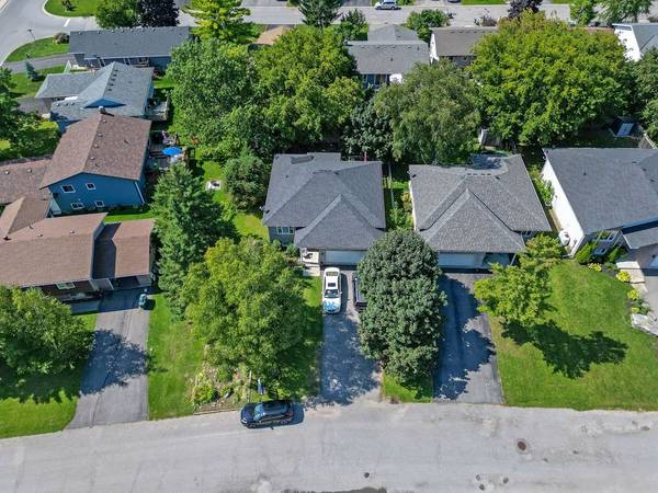 Kawartha Lakes, ON K0M 1A0,54 Birch CRES