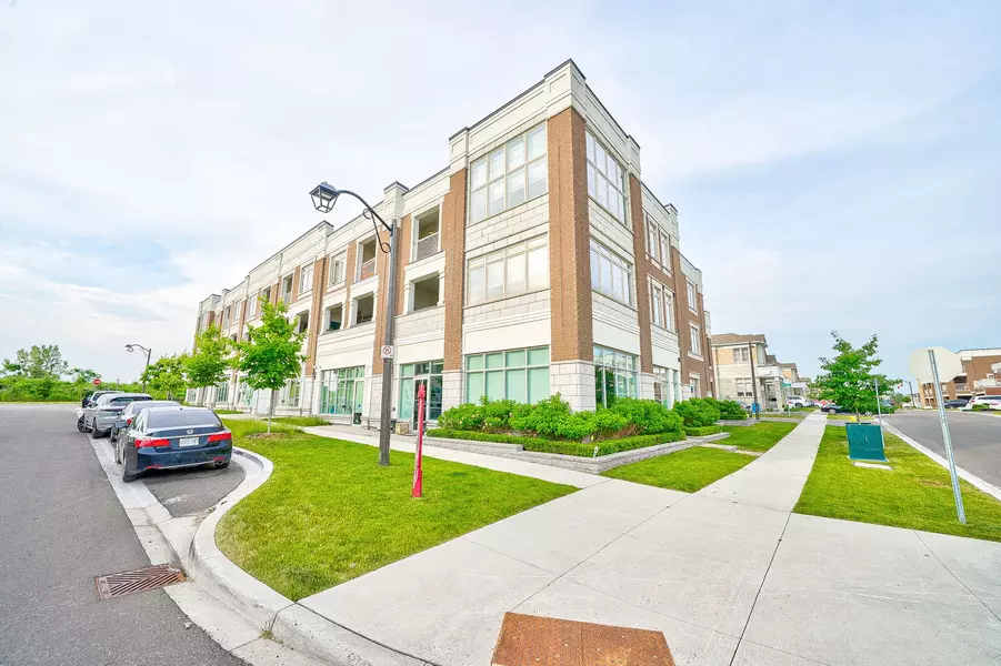 1 Villa Ada DR, Markham, ON L6B 1N7