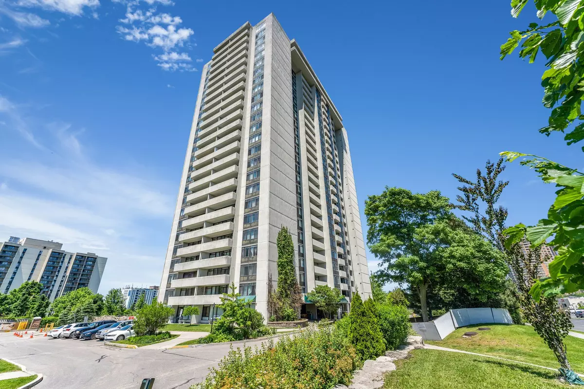 Toronto C15, ON M2J 4X7,3300 Don Mills RD #2209