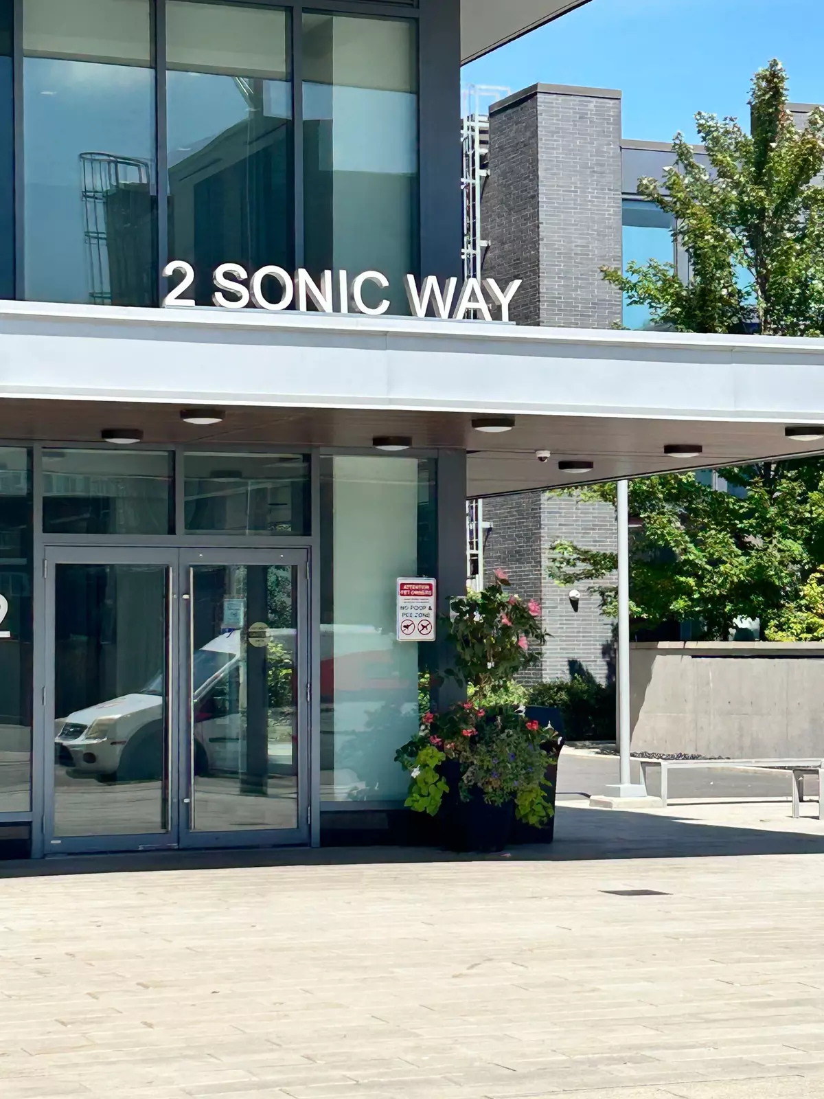 Toronto C11, ON M3C 0P2,2 Sonic WAY #1109