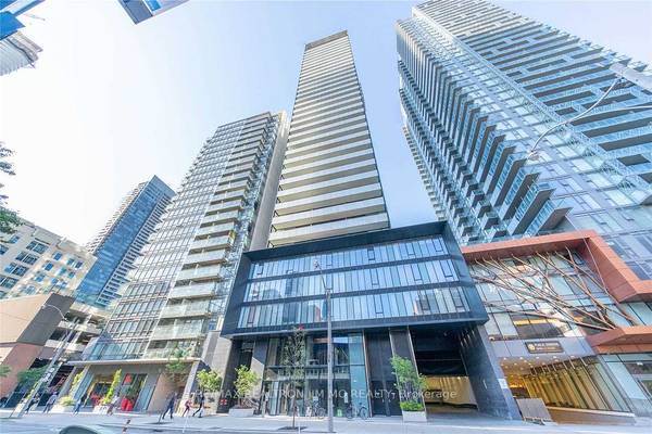 28 Wellesley ST E #706, Toronto C08, ON M4Y 0C4