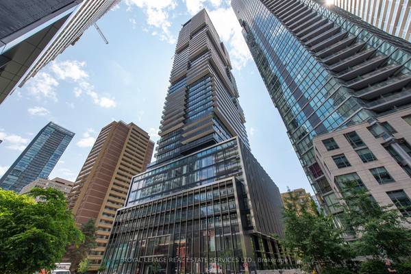 55 Charles ST E #3306, Toronto C08, ON M4Y 1S9