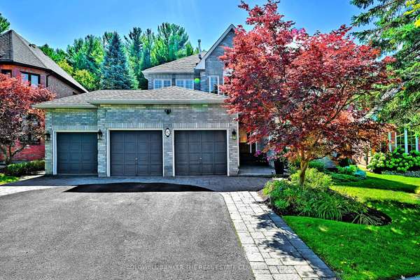 92 Carlyle CRES, Aurora, ON L4G 6P7