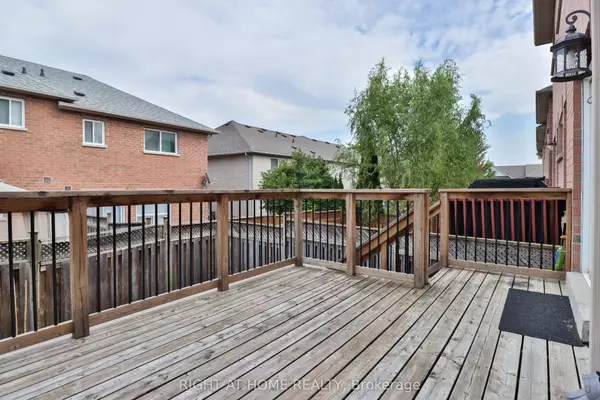 Newmarket, ON L3X 2S6,761 Joe Persechini DR