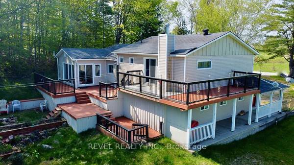 Bracebridge, ON P1L 1W8,1236 Golden Beach RD