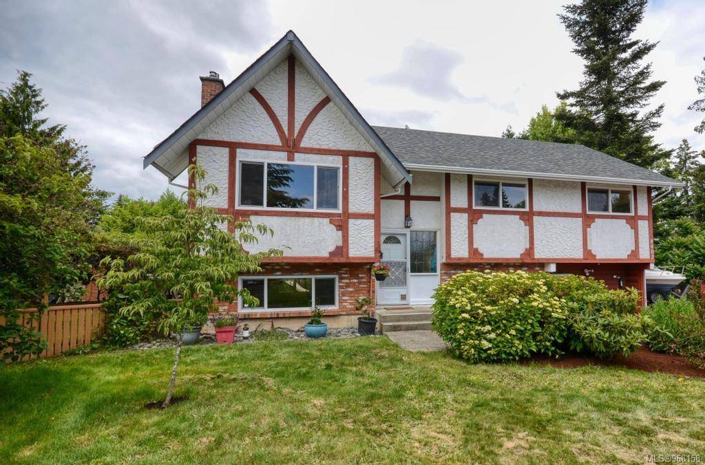 Central Saanich, BC V8M 1K4,8002 Galbraith Cres