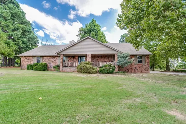 14230 Hummingbird Drive, Choctaw, OK 73020